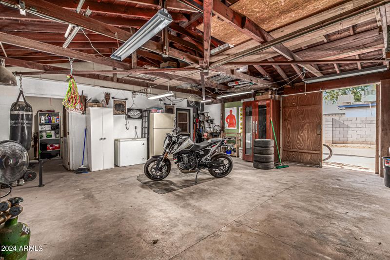 1014 E Weldon Ave, Phoenix, AZ 85014