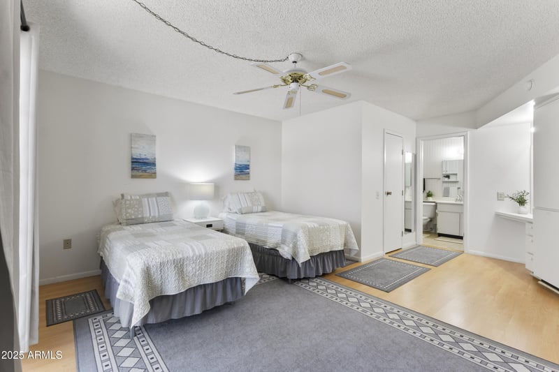 10140 Campana Dr, Sun City, AZ 85351