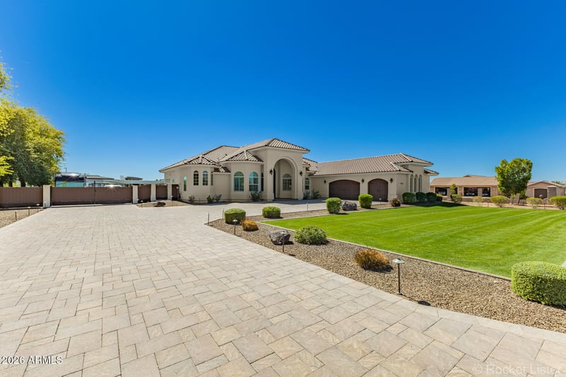 10145 W Lariat Ln #1, Peoria, AZ 85383