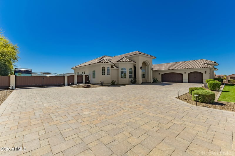 10145 W Lariat Ln #1, Peoria, AZ 85383
