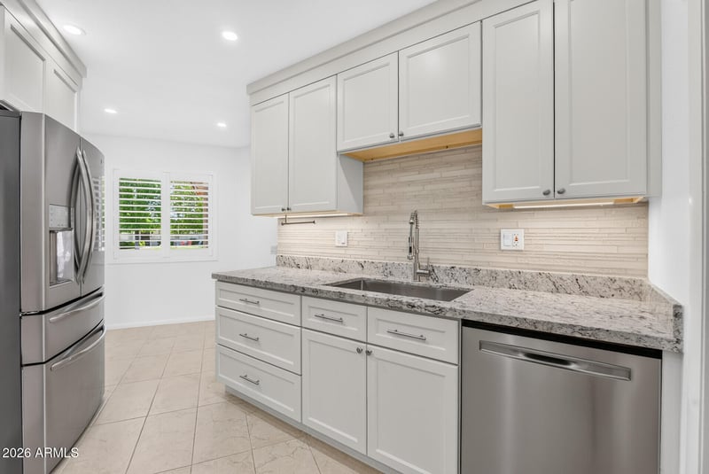 10146 W Hutton Dr, Sun City, AZ 85351