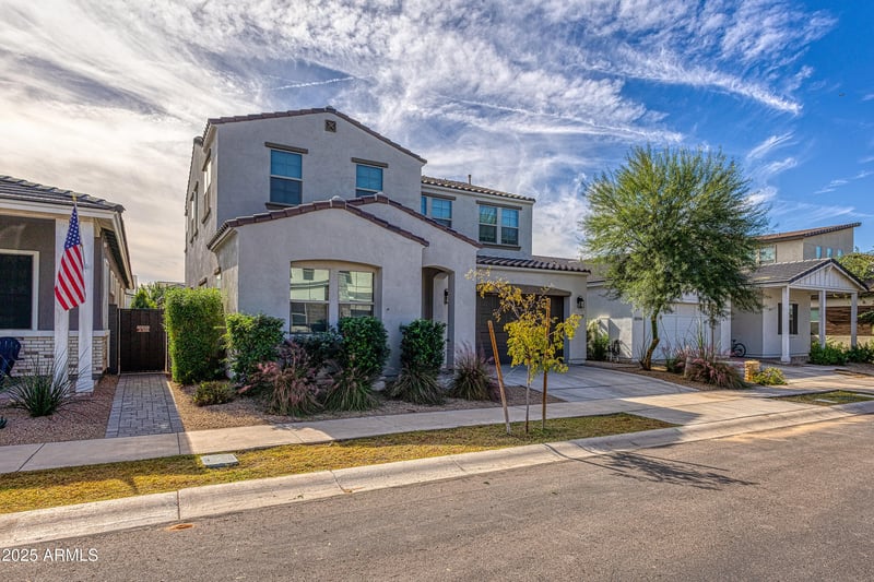 10147 Thunderbolt Ave, Mesa, AZ 85212