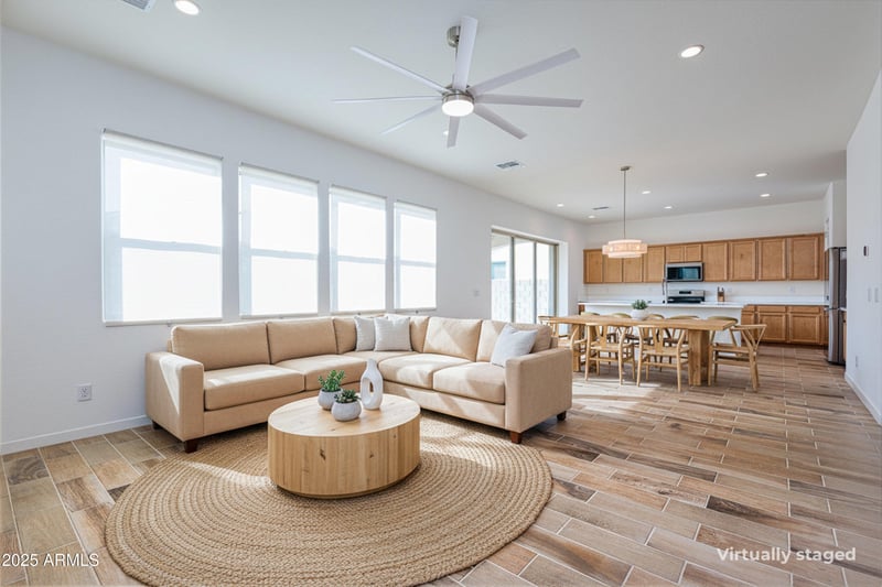 10147 Thunderbolt Ave, Mesa, AZ 85212