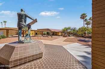 10148 Pineaire Dr, Sun City, AZ 85351
