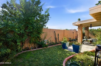 1015 Becker Ln, Phoenix, AZ 85020