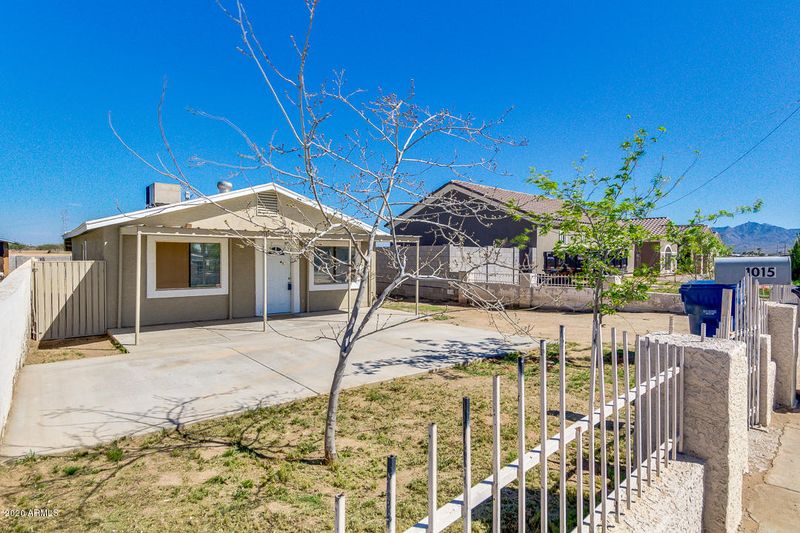 1015 S 4th St, Avondale, AZ 85323