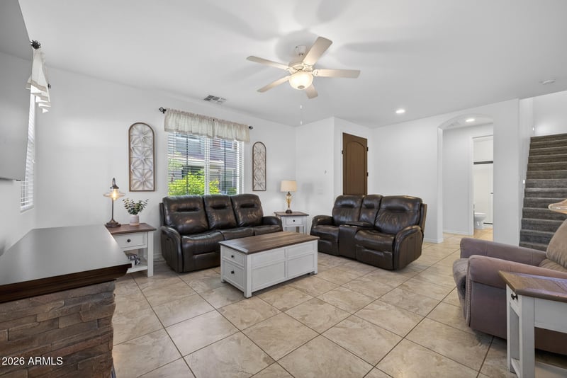 1015 Annie Ln, Gilbert, AZ 85296