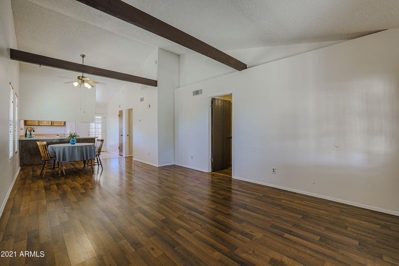 1015 W Elena Cir, Mesa, AZ 85210