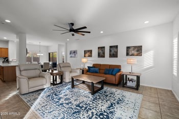 10152 Knowles Ave, Mesa, AZ 85209