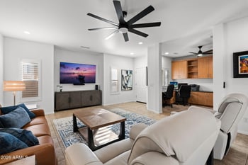 10152 Knowles Ave, Mesa, AZ 85209