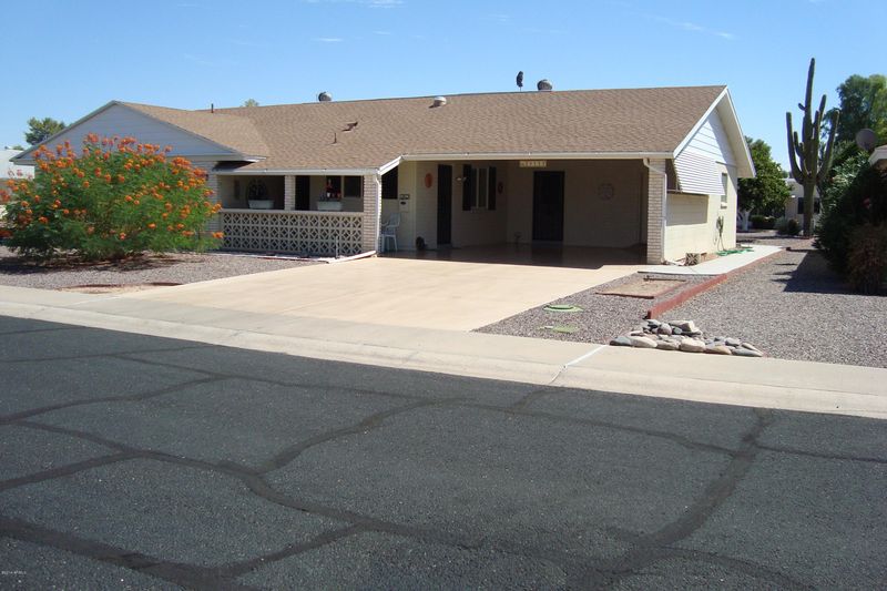 10153 W Cinnebar Ave, Sun City, AZ 85351