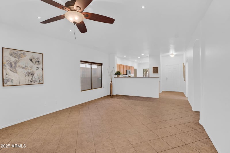 10154 Kilarea Ave, Mesa, AZ 85209