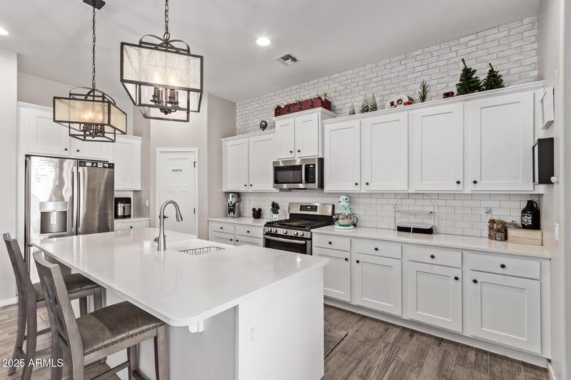 10154 Nichols Ave, Mesa, AZ 85209