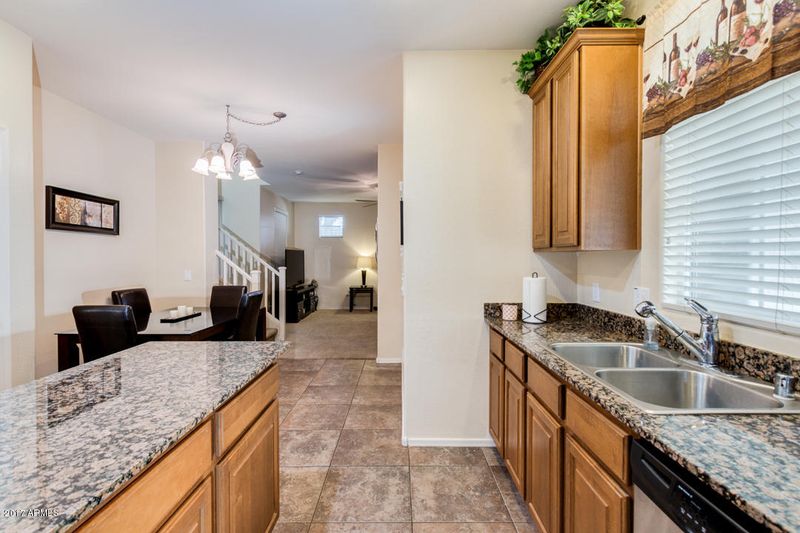 10156 E Isleta Ave, Mesa, AZ 85209