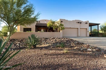 1016 Desert Hills Estate Dr, Phoenix, AZ 85086