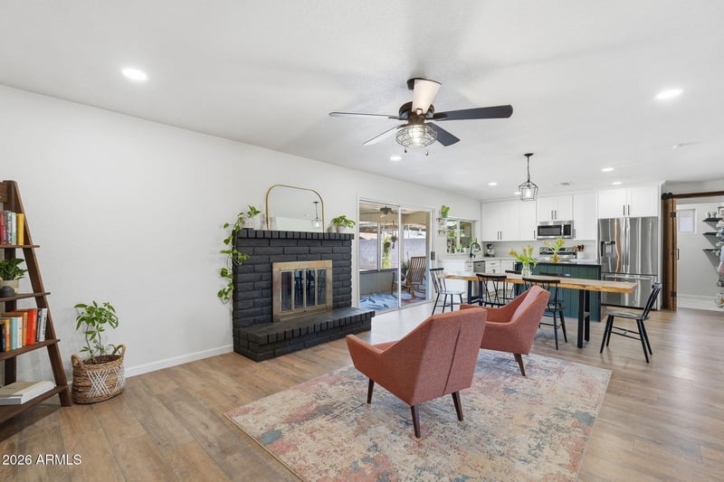 1016 Hampton Ave, Mesa, AZ 85204