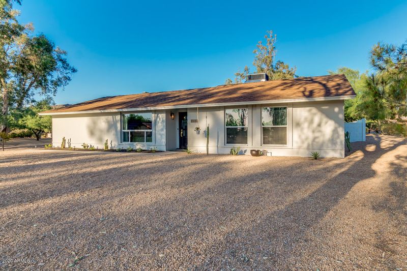 1016 E Village Circle Dr S, Phoenix, AZ 85022