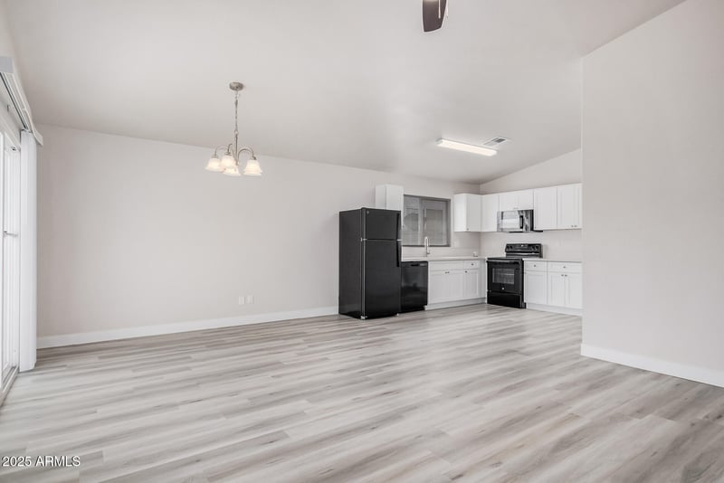 1016 La Salle St, Phoenix, AZ 85040