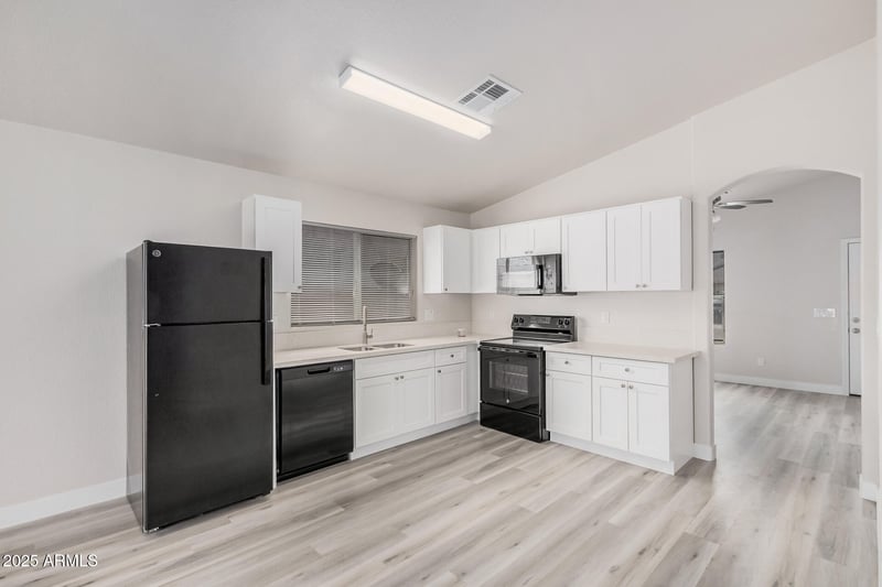 1016 La Salle St, Phoenix, AZ 85040