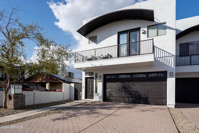 1016 Tempe Dr, Tempe, AZ 85288
