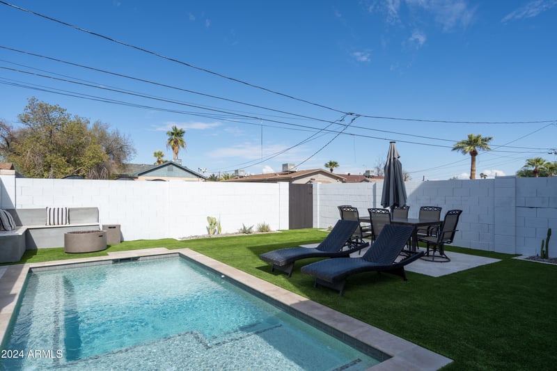 1016 Tempe Dr, Tempe, AZ 85288