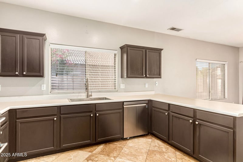 10162 Kilarea Ave, Mesa, AZ 85209