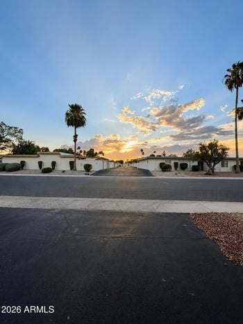 10165 Loma Blanca Dr, Sun City, AZ 85351