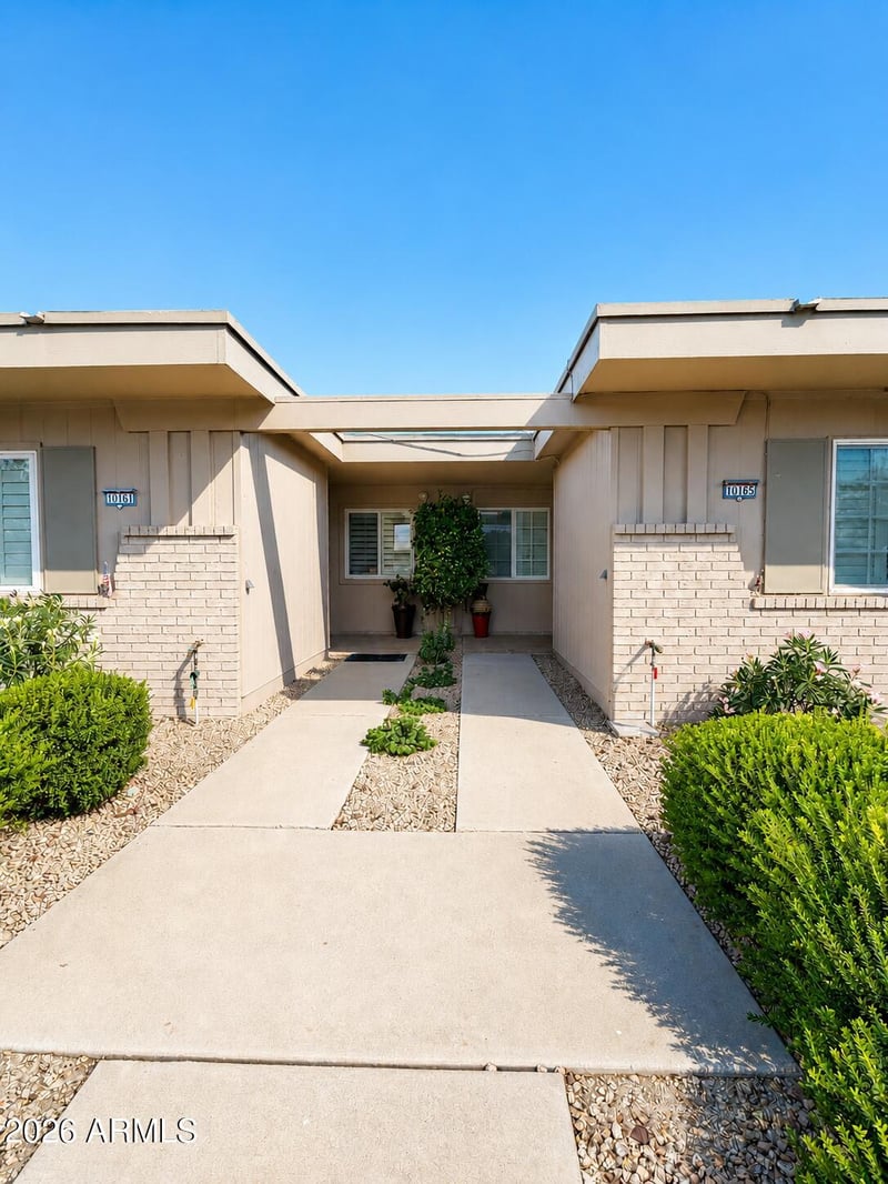 10165 Loma Blanca Dr, Sun City, AZ 85351