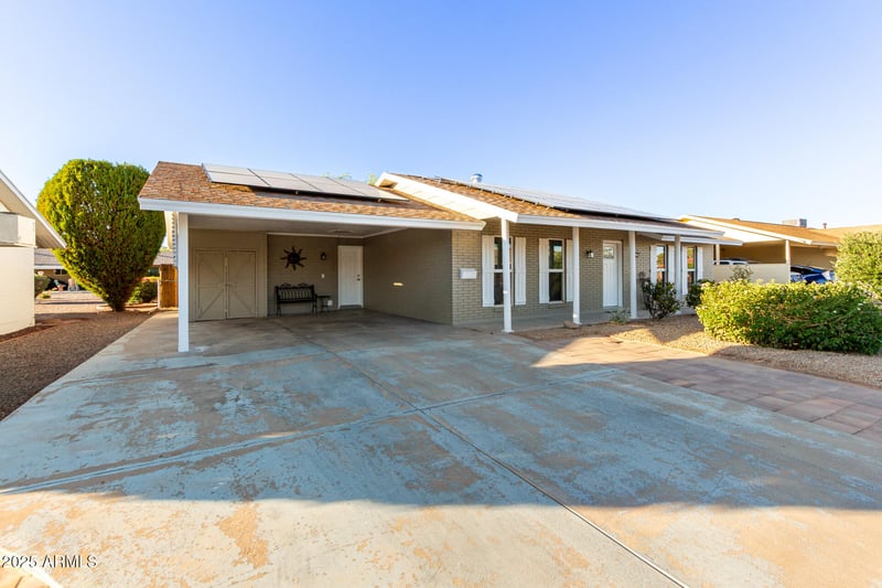 10166 Cinnebar Ave, Sun City, AZ 85351