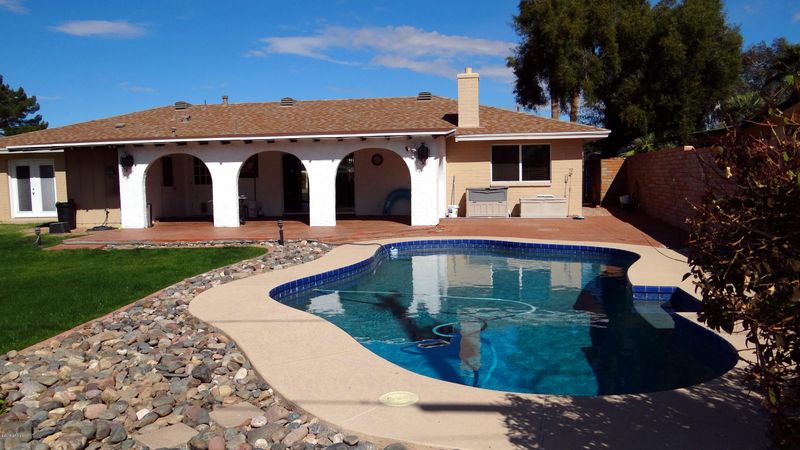 1017 E Nicolet Ave, Phoenix, AZ 85020