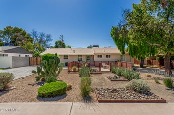 1017 Rose Ln, Phoenix, AZ 85014