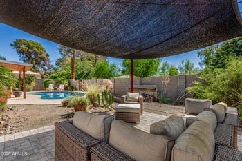 1017 Rose Ln, Phoenix, AZ 85014