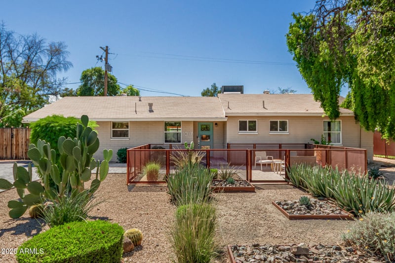 1017 Rose Ln, Phoenix, AZ 85014