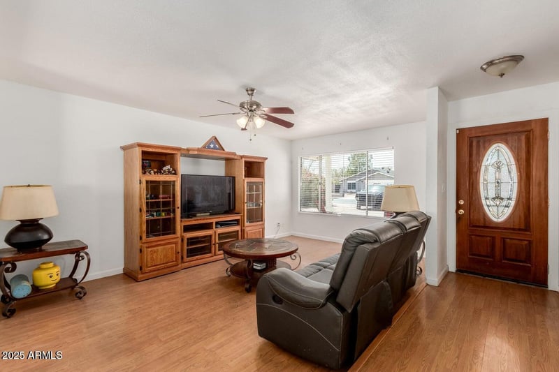 1017 San Jose Cir, Mesa, AZ 85202