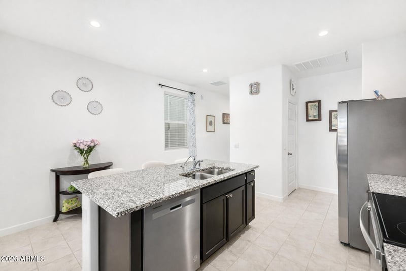 10172 Holandes Dr, Apache Junction, AZ 85120