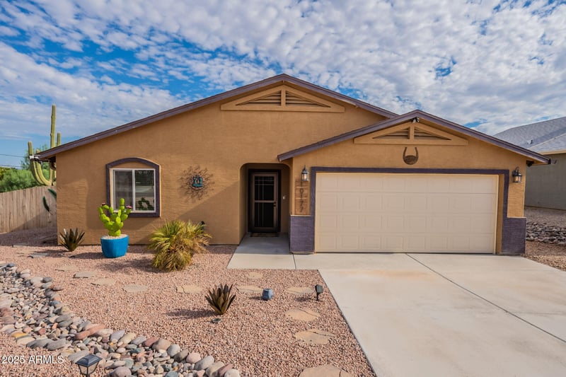 10177 La Palma Ave, Gold Canyon, AZ 85118