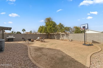 1018 Cowboy Cove Trl, San Tan Valley, AZ 85143
