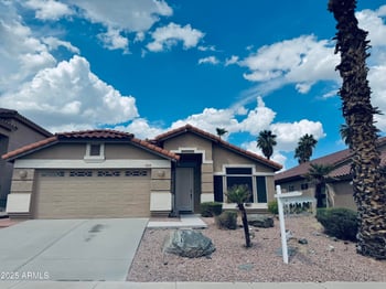 1018 Hiddenview Dr, Phoenix, AZ 85048