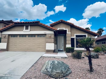 1018 Hiddenview Dr, Phoenix, AZ 85048