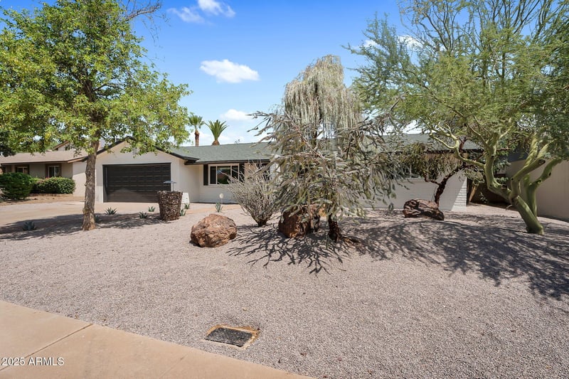 1018 Marigold Ln, Tempe, AZ 85288