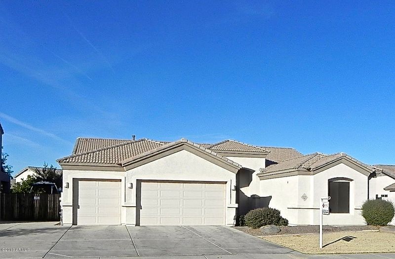 1018 N Martingale Rd, Gilbert, AZ 85234