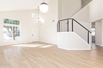 1018 W Kings Ave, Phoenix, AZ 85023
