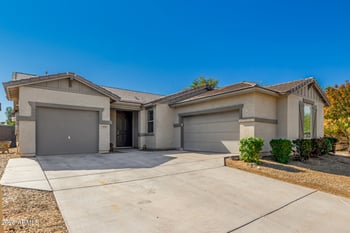 10187 Golden Ln, Peoria, AZ 85345