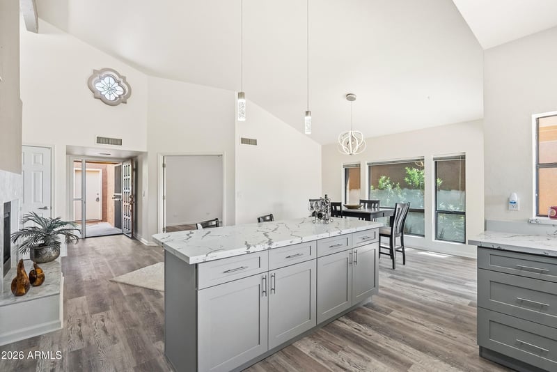 1019 E Desert Cove Ave, Phoenix, AZ 85020