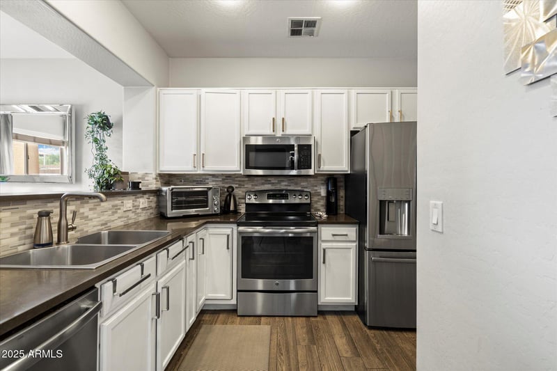 1019 Kowalsky Ln, Phoenix, AZ 85041