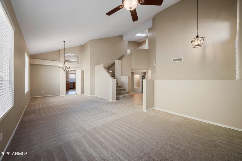 1019 Mountain Sage Dr, Phoenix, AZ 85048