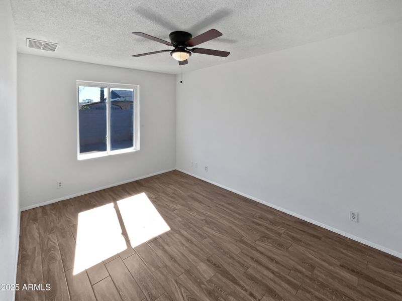 1019 N 62nd Ave, Phoenix, AZ 85043