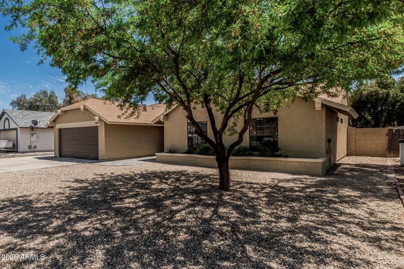 1019 W Mohawk Ln, Phoenix, AZ 85027