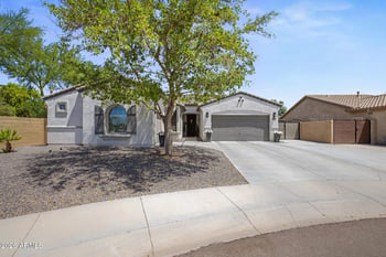 10190 W Patrick Ln, Peoria, AZ 85383