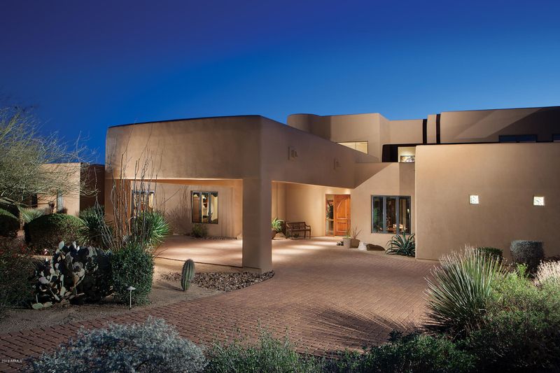 10195 E Whispering Wind Dr, Scottsdale, AZ 85255